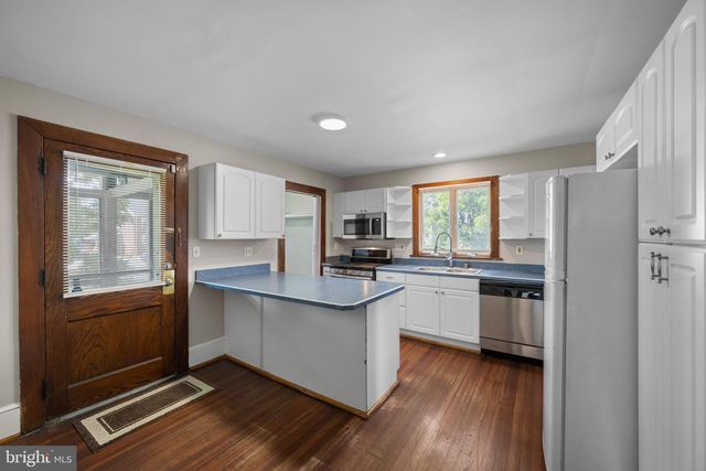 18 E CHATSWORTH AVE E, Reisterstown, MD 21136