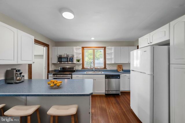 18 E CHATSWORTH AVE E, Reisterstown, MD 21136