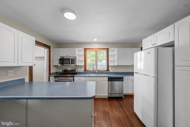 18 E CHATSWORTH AVE E, Reisterstown, MD 21136