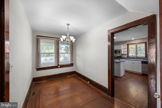 18 E CHATSWORTH AVE E, Reisterstown, MD 21136