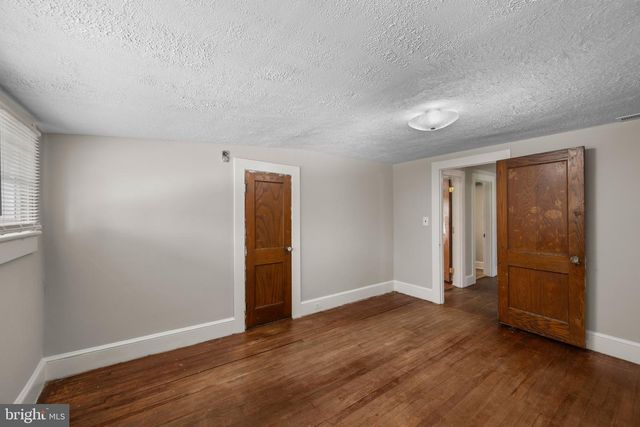18 E CHATSWORTH AVE E, Reisterstown, MD 21136