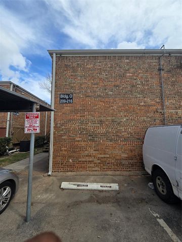 6305 Westward Street 2, Houston, TX 77081