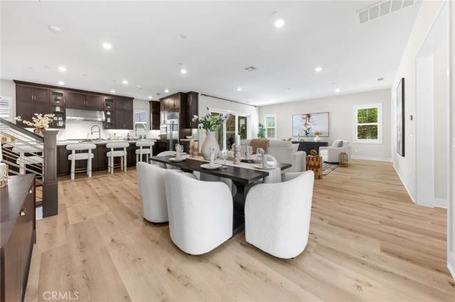 76 Bolide, Irvine, CA 92618