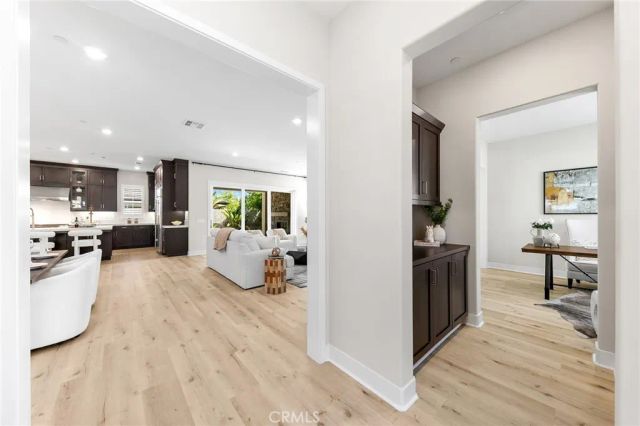 76 Bolide, Irvine, CA 92618