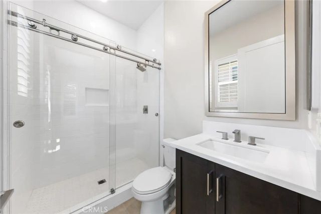 76 Bolide, Irvine, CA 92618