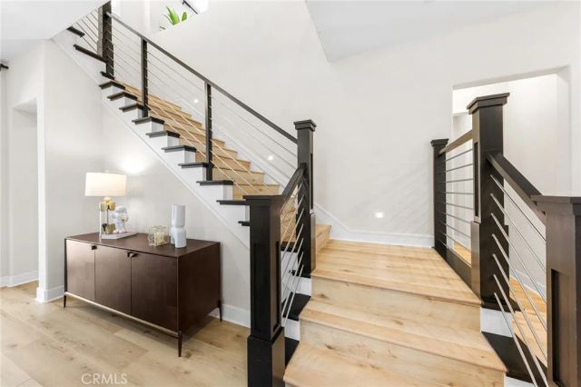 76 Bolide, Irvine, CA 92618