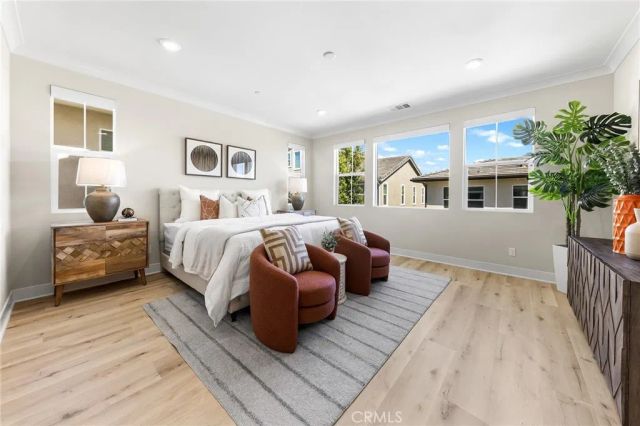 76 Bolide, Irvine, CA 92618