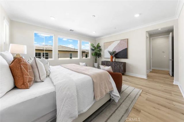 76 Bolide, Irvine, CA 92618