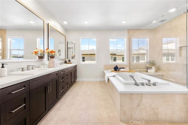 76 Bolide, Irvine, CA 92618