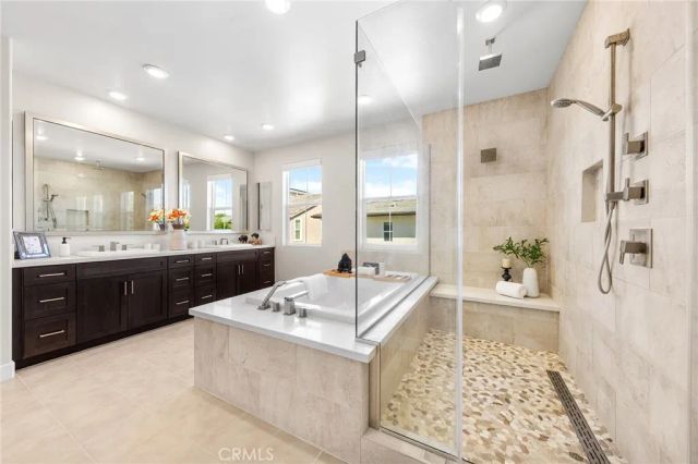 76 Bolide, Irvine, CA 92618