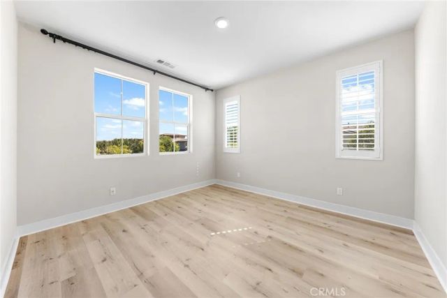 76 Bolide, Irvine, CA 92618