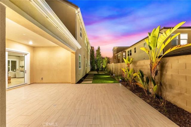 76 Bolide, Irvine, CA 92618