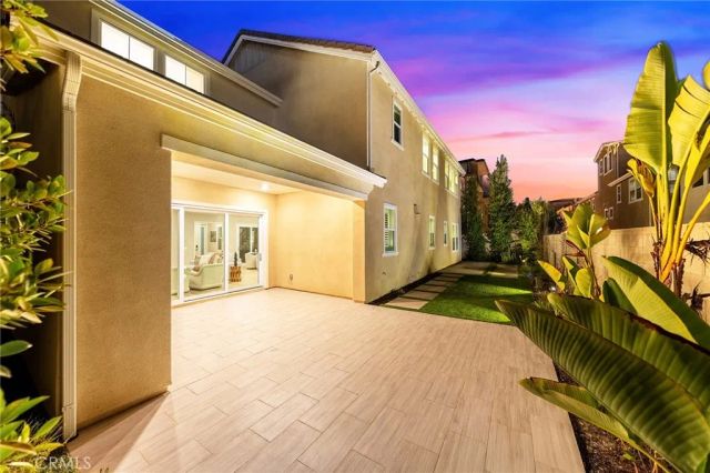 76 Bolide, Irvine, CA 92618