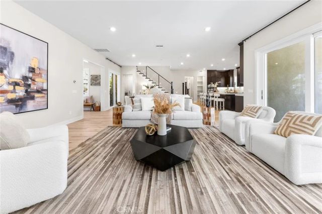 76 Bolide, Irvine, CA 92618