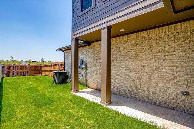 815 HOmeplace Circle, Mansfield, TX 76063