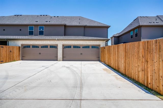 815 HOmeplace Circle, Mansfield, TX 76063