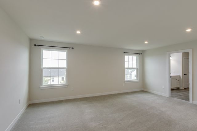 951 Caywood Rd, Smyrna, TN 37167