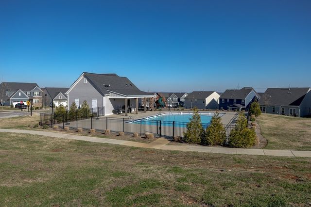 951 Caywood Rd, Smyrna, TN 37167
