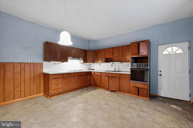 314 W LOGAN ST, Philadelphia, PA 19144