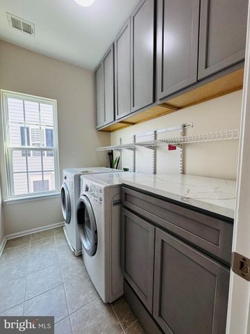 8058 LOCUST MILL ST, Ellicott City, MD 21043