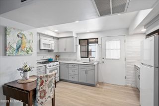 457 S Paseo Quinta Apt B, Green Valley, AZ 85614