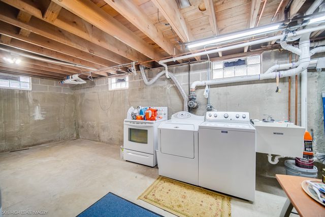 29 W. 31st. Place, Steger, IL 60475