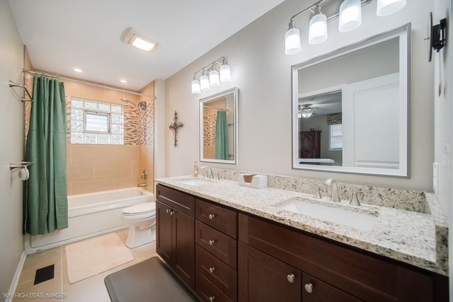 29 W. 31st. Place, Steger, IL 60475