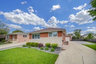 29 W. 31st. Place, Steger, IL 60475