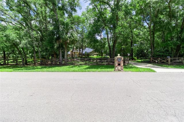 9008 SW 17TH AVENUE, Gainesville, FL 32607