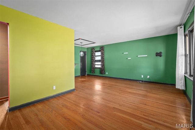 10832 Saint Henry Court, St Ann, MO 63074