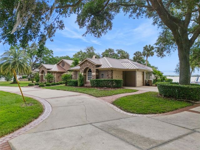 29650 SQUIRREL POINT ROAD, Tavares, FL 32778