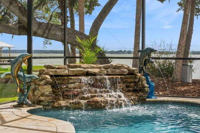 29650 SQUIRREL POINT ROAD, Tavares, FL 32778