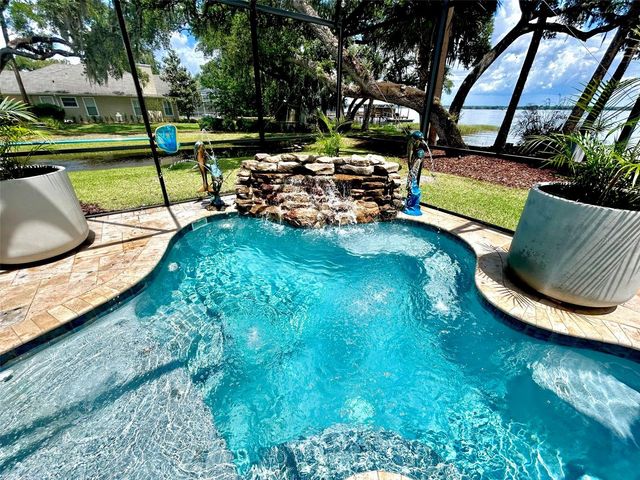 29650 SQUIRREL POINT ROAD, Tavares, FL 32778