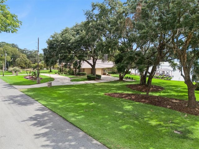 29650 SQUIRREL POINT ROAD, Tavares, FL 32778