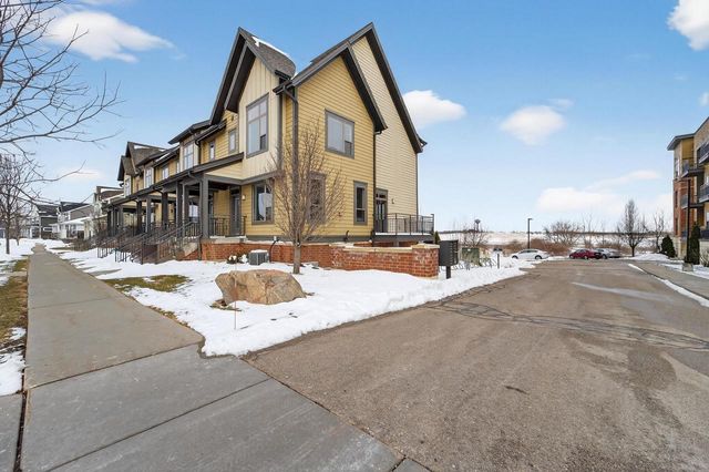 2812 No Oaks Ridge, Fitchburg, WI 53711