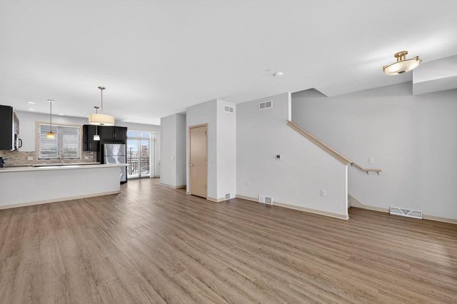 2812 No Oaks Ridge, Fitchburg, WI 53711