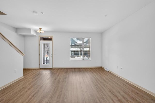 2812 No Oaks Ridge, Fitchburg, WI 53711