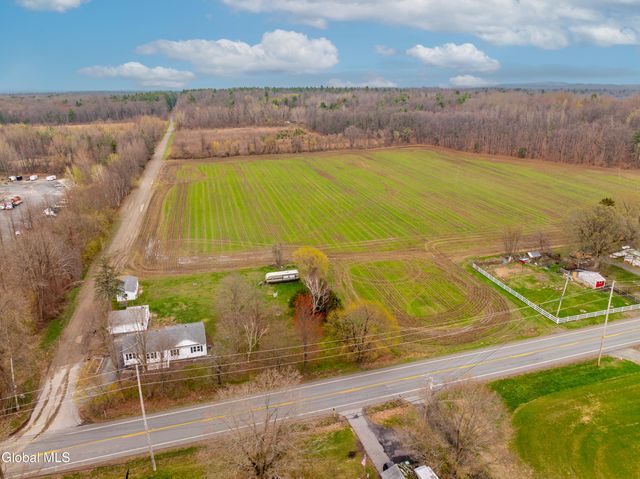 2 Brown Road, Schaghticoke, NY 12154