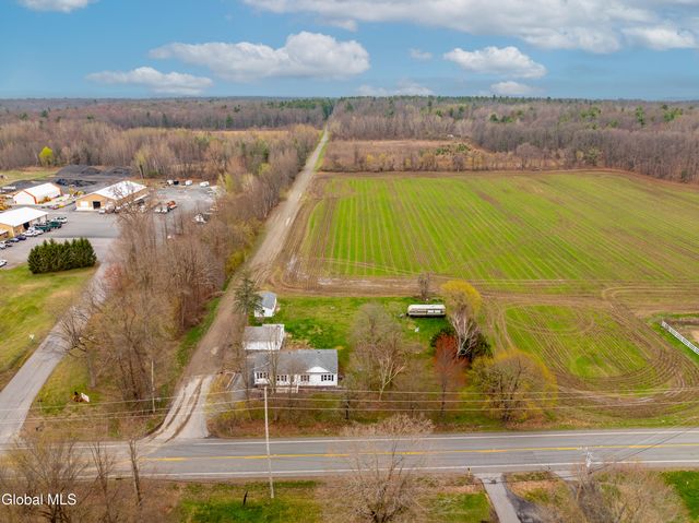 2 Brown Road, Schaghticoke, NY 12154
