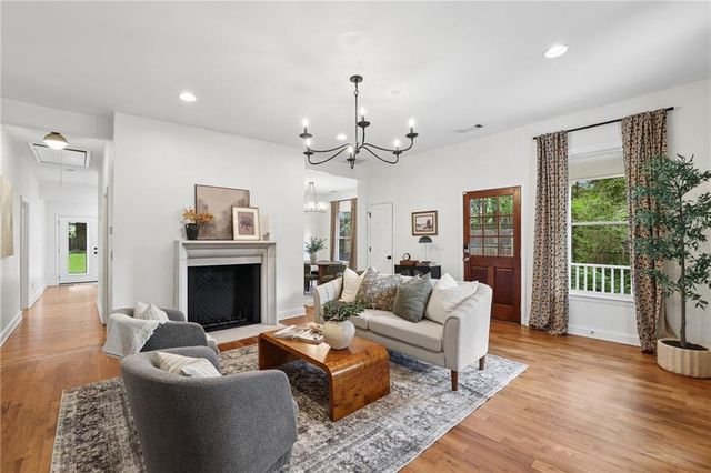 2033 Ridgedale Road NE, Atlanta, GA 30317