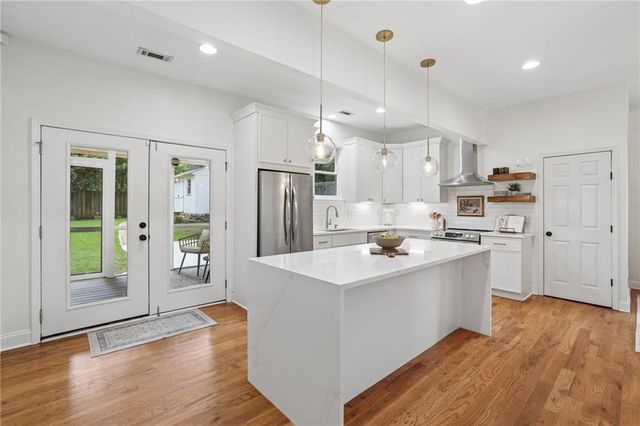 2033 Ridgedale Road NE, Atlanta, GA 30317