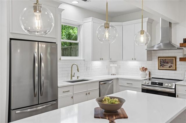 2033 Ridgedale Road NE, Atlanta, GA 30317