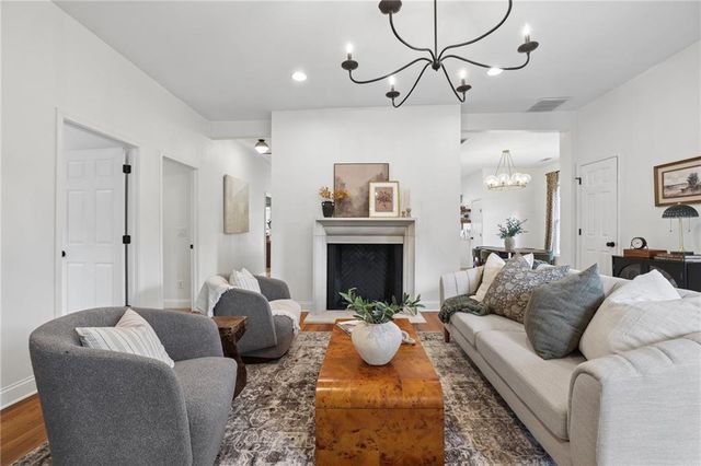 2033 Ridgedale Road NE, Atlanta, GA 30317