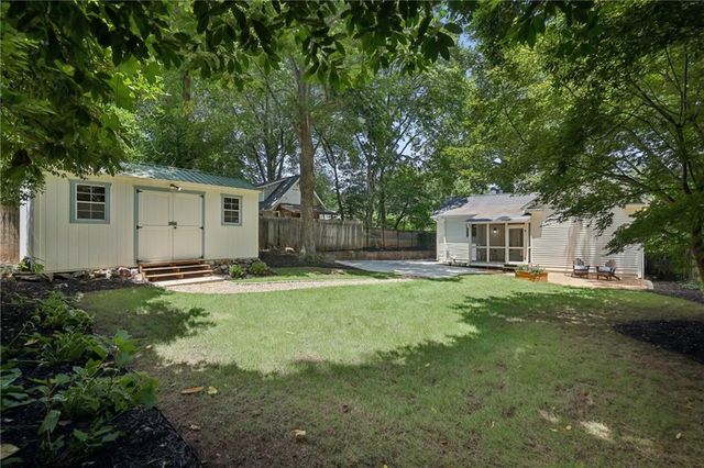 2033 Ridgedale Road NE, Atlanta, GA 30317