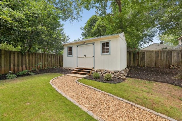 2033 Ridgedale Road NE, Atlanta, GA 30317