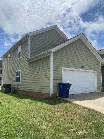 105 St Charles Pl, Shelbyville, TN 37160