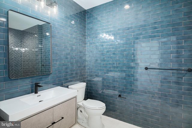1532 CATHARINE ST, Philadelphia, PA 19146