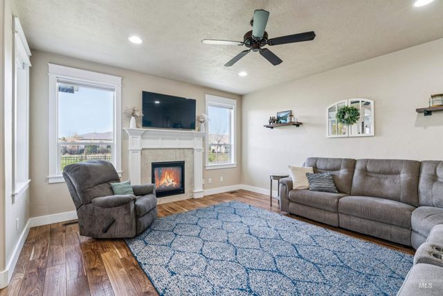 2545 E Taormina Dr, Meridian, ID 83642