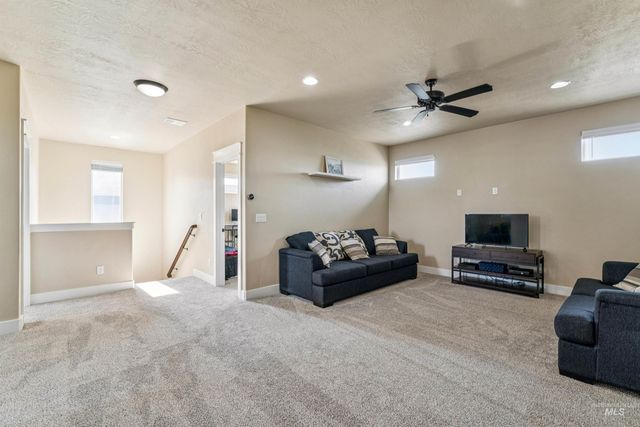 2545 E Taormina Dr, Meridian, ID 83642