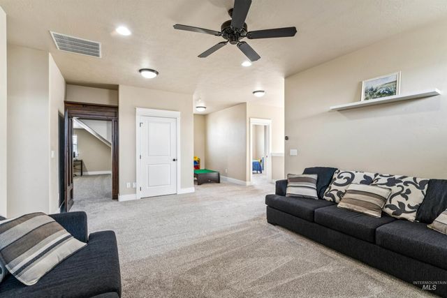 2545 E Taormina Dr, Meridian, ID 83642